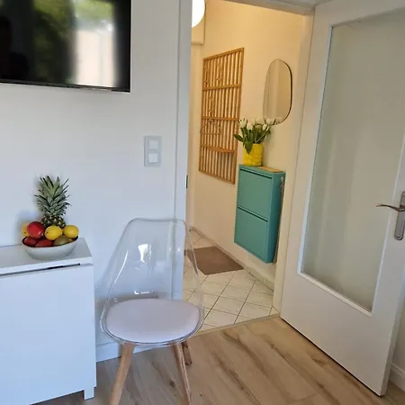 Wernah Apartment *